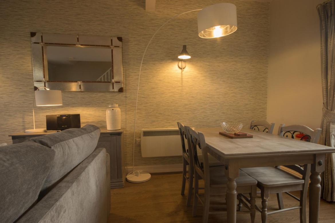 Eyam Cottage - Darwin Lake Holiday Village ماتلوك المظهر الخارجي الصورة